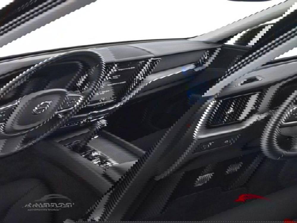 Volvo XC60 usata a Perugia (8)