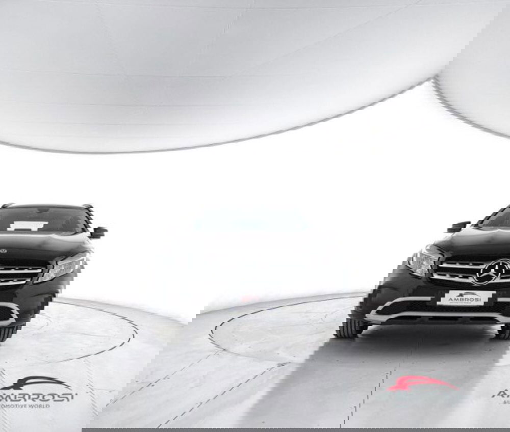 Mercedes-Benz GLA SUV usata a Perugia (5)