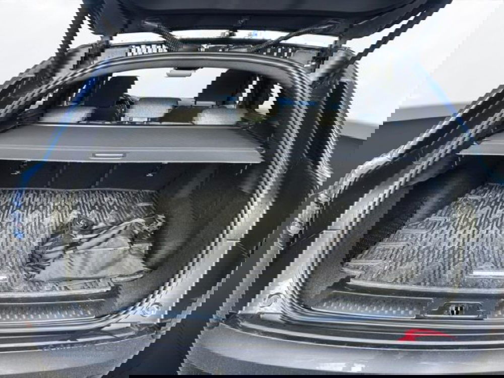 Land Rover Range Rover Velar usata a Perugia (9)