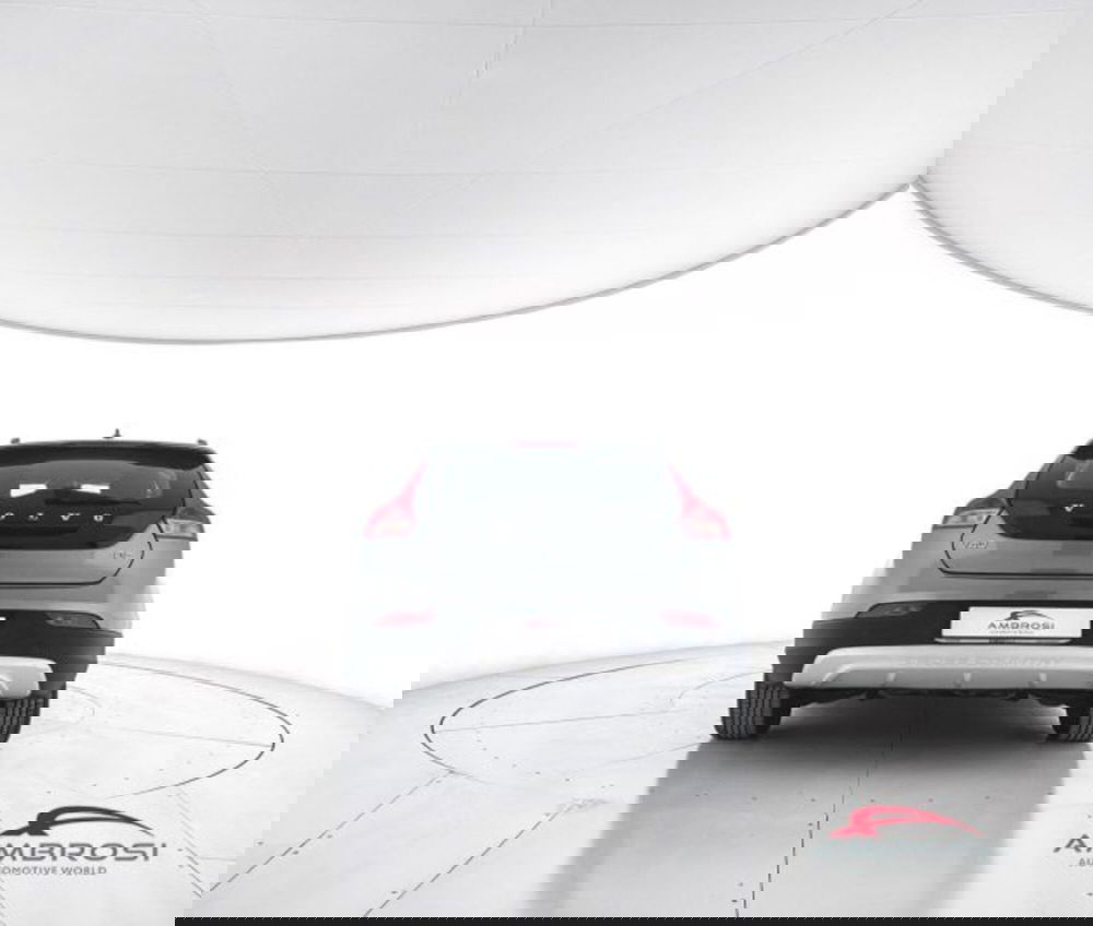 Volvo V40 Cross Country usata a Perugia (6)