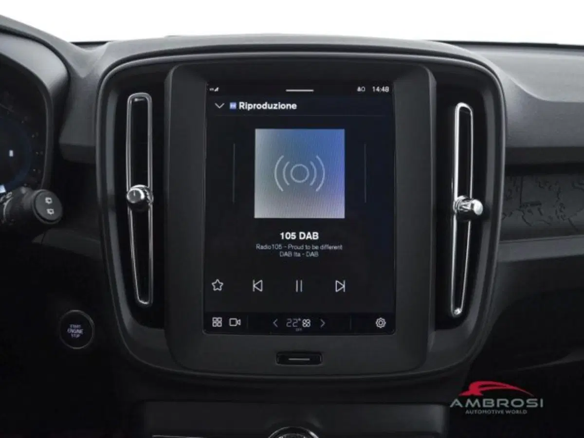 Volvo XC40 nuova a Perugia (6)