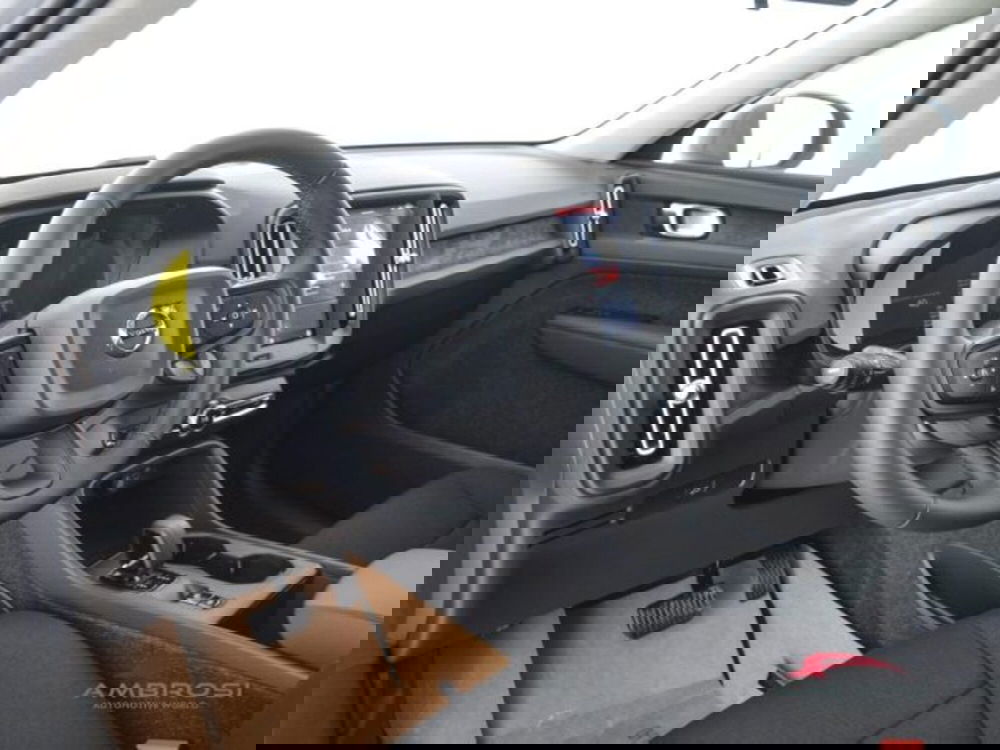 Volvo XC40 nuova a Perugia (8)