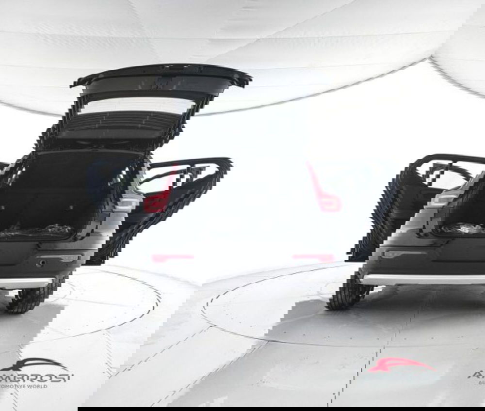 Volvo XC40 nuova a Perugia (7)