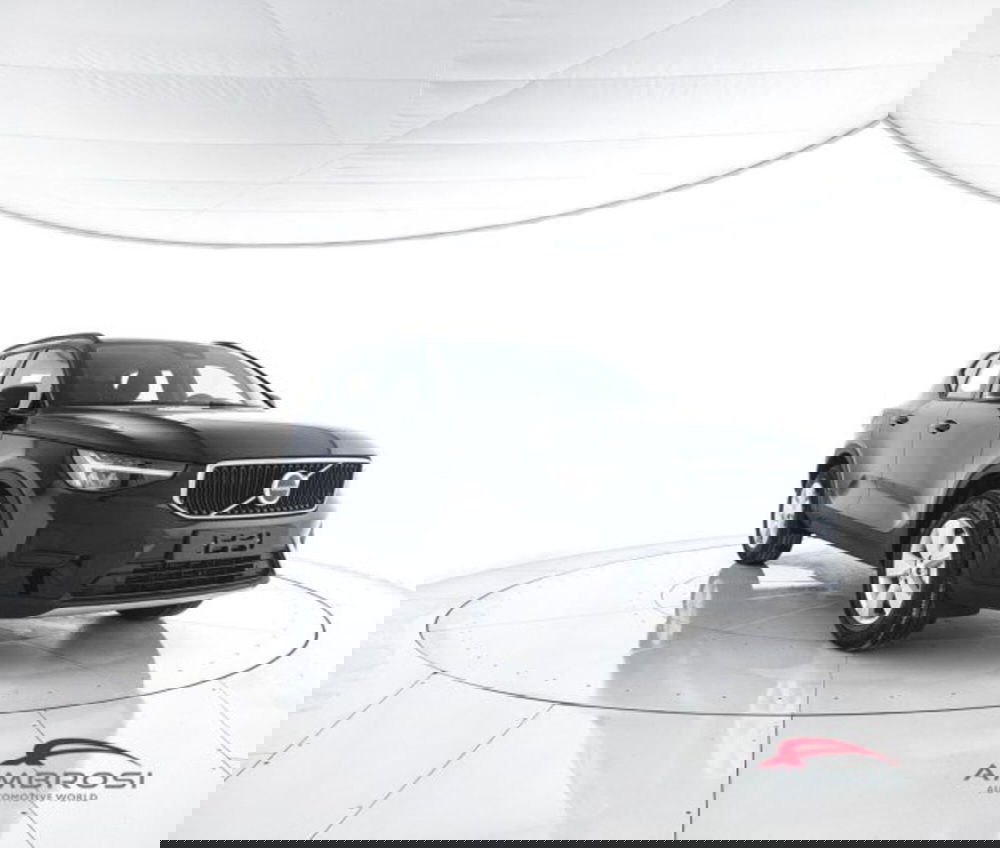 Volvo XC40 nuova a Perugia (2)