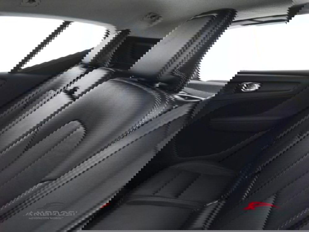 Volvo XC40 usata a Perugia (10)