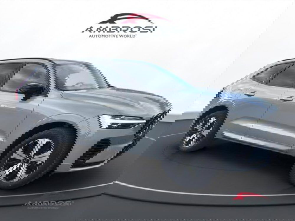 Volvo XC60 nuova a Perugia (2)