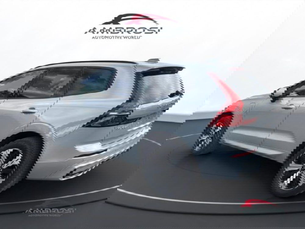 Volvo XC60 nuova a Perugia (4)