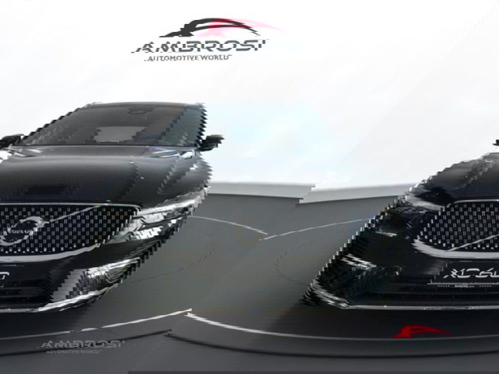 Volvo XC60 nuova a Perugia (6)