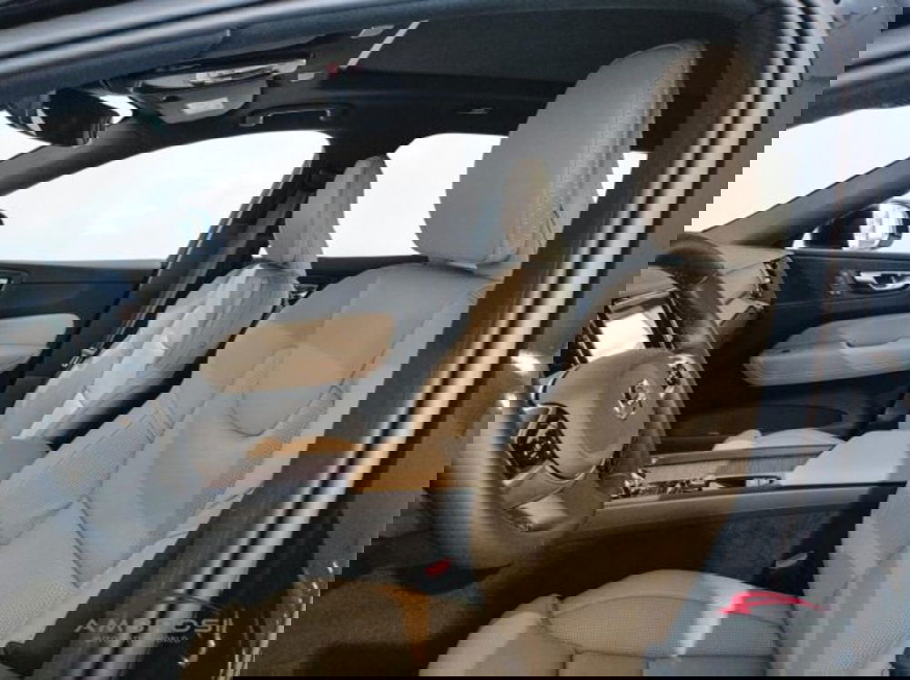 Volvo XC60 nuova a Perugia (7)