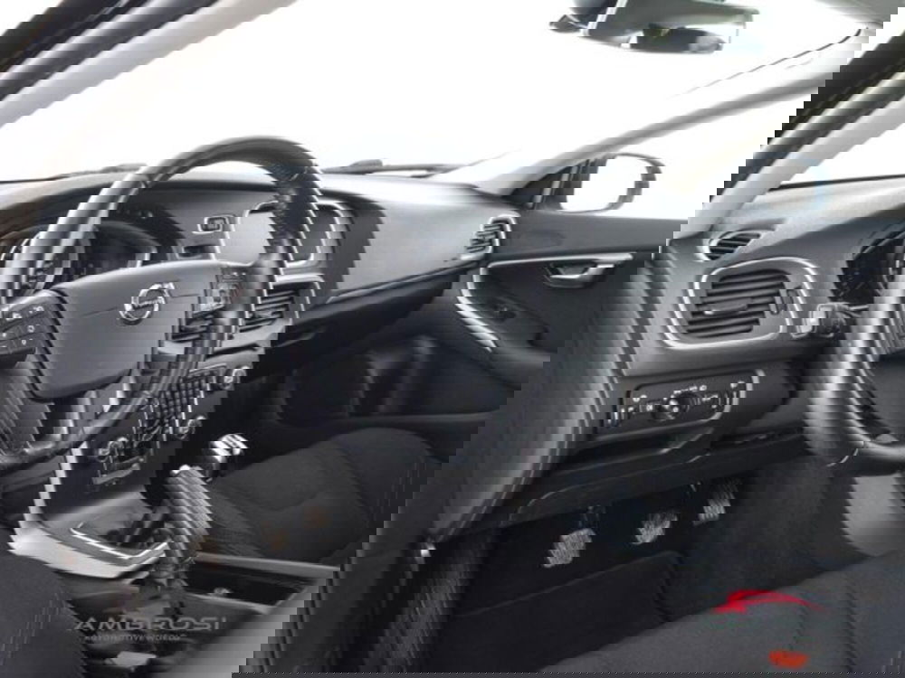 Volvo V40 usata a Perugia (8)