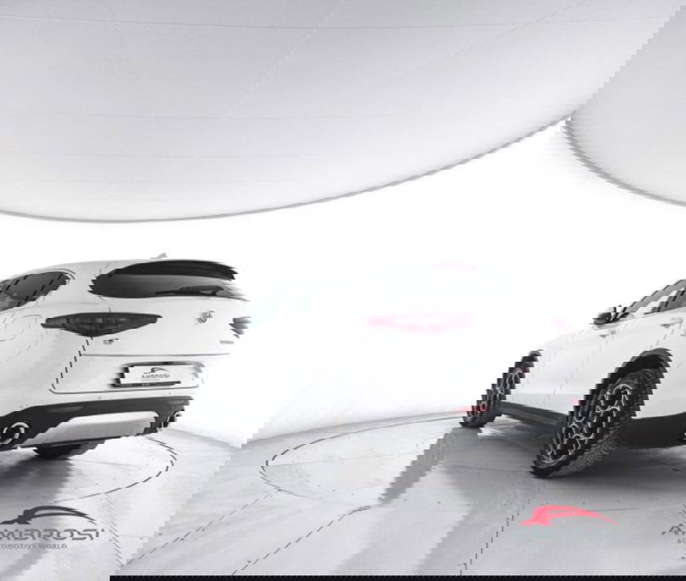 Alfa Romeo Stelvio usata a Perugia (4)