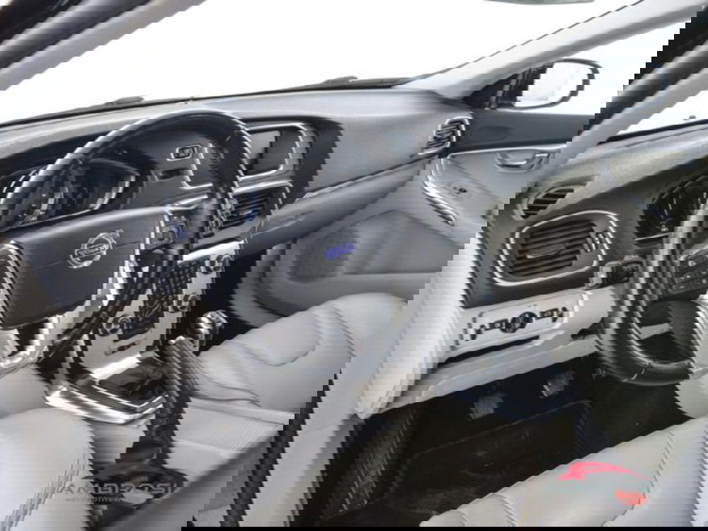 Volvo V40 Cross Country usata a Perugia (8)