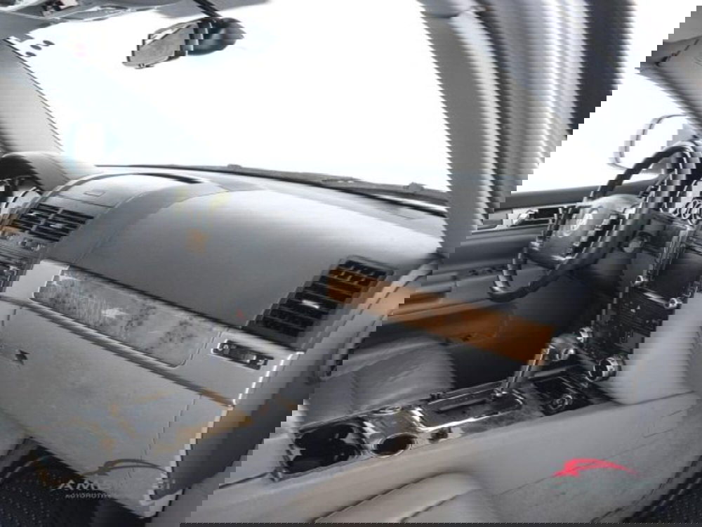 Volkswagen Touareg usata a Perugia (12)