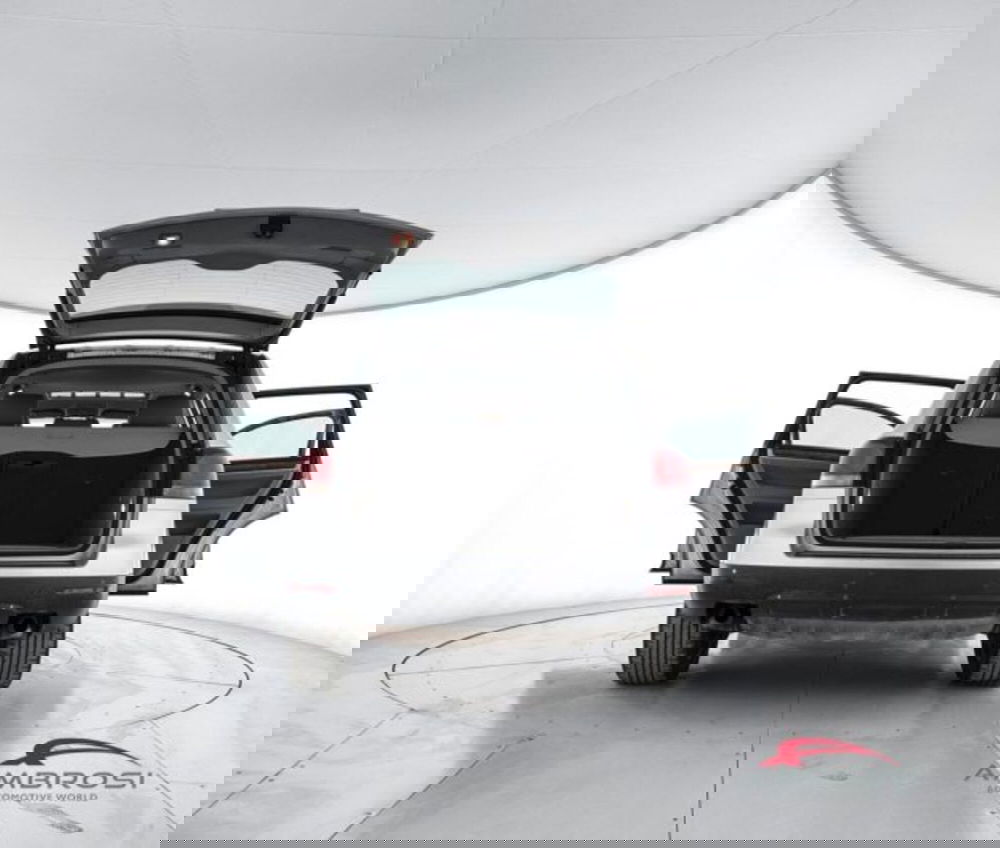 Volkswagen Touareg usata a Perugia (7)