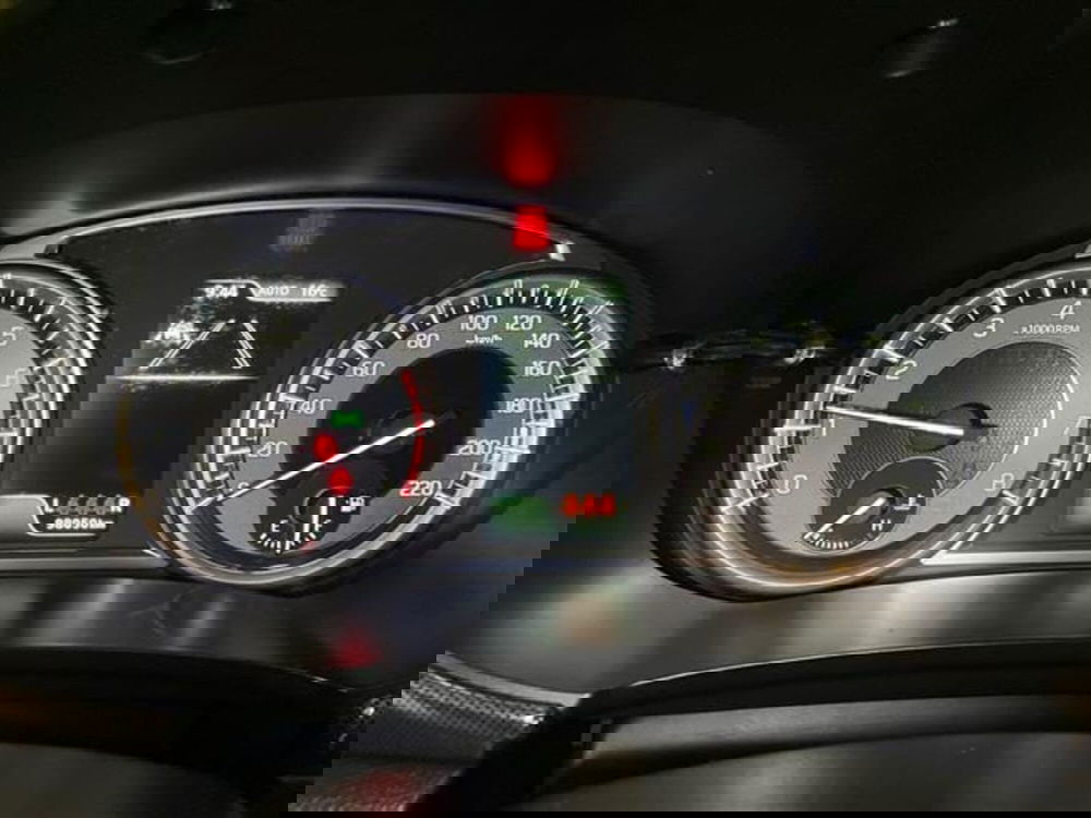 Suzuki Vitara usata a Como (15)