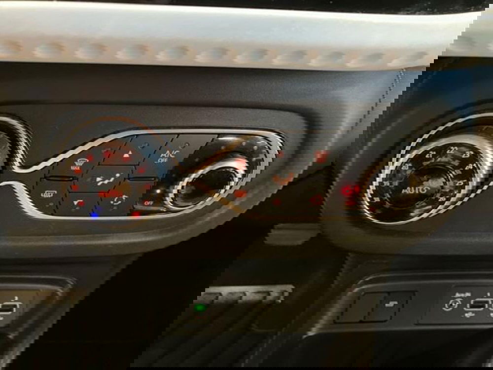 Renault Twingo usata a Como (14)