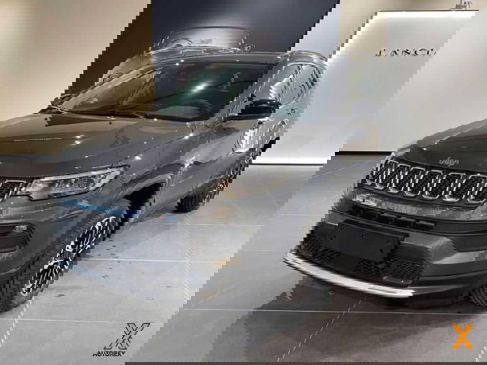 Jeep Compass nuova a Varese (3)