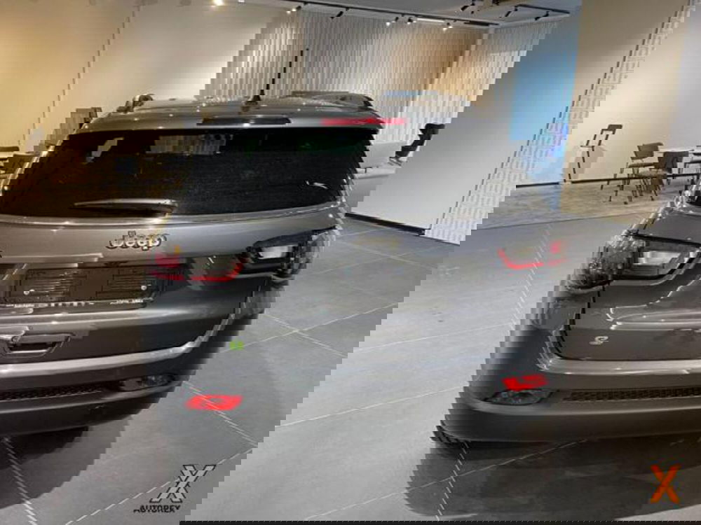 Jeep Compass nuova a Varese (7)