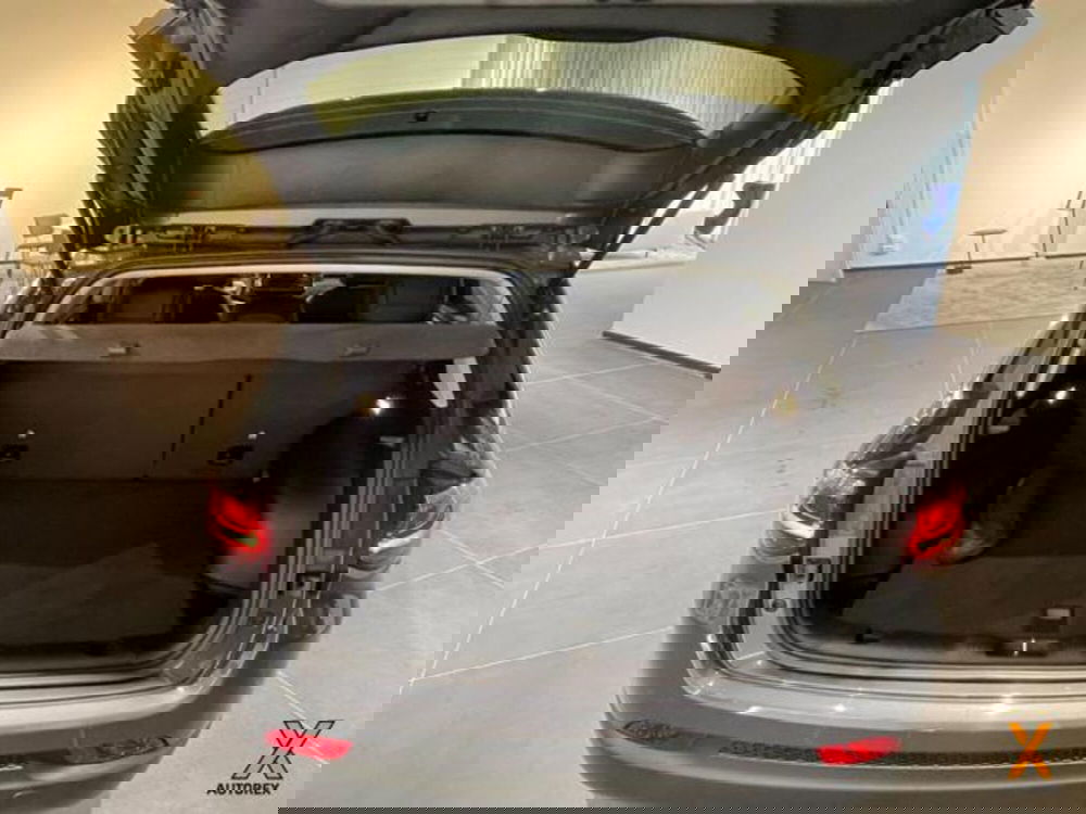 Jeep Compass nuova a Varese (8)