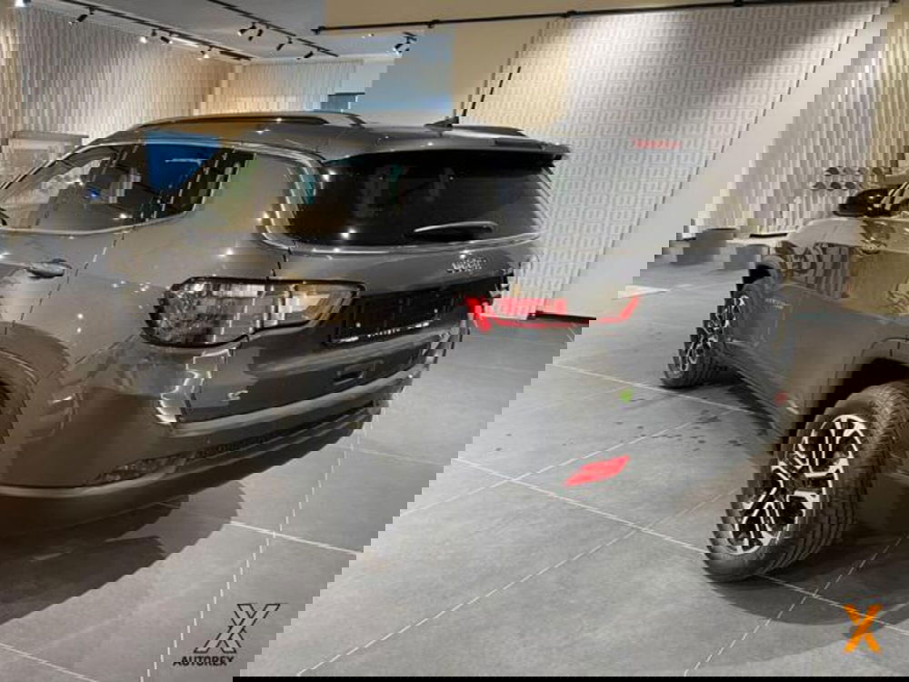 Jeep Compass nuova a Varese (9)