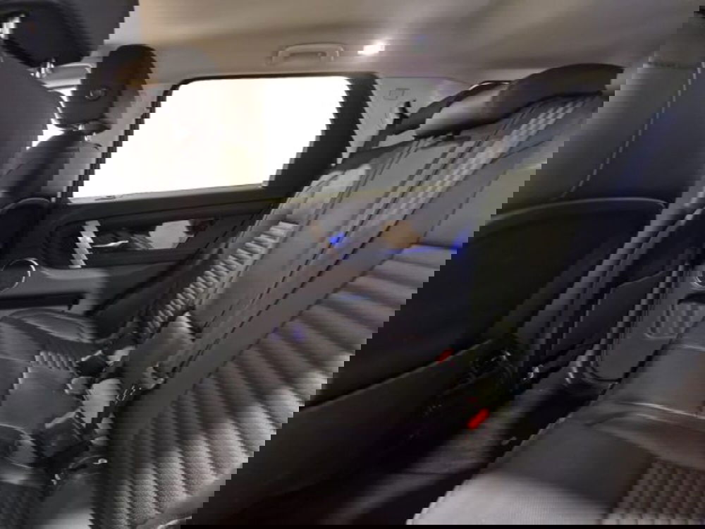 Land Rover Discovery Sport usata a Livorno (18)