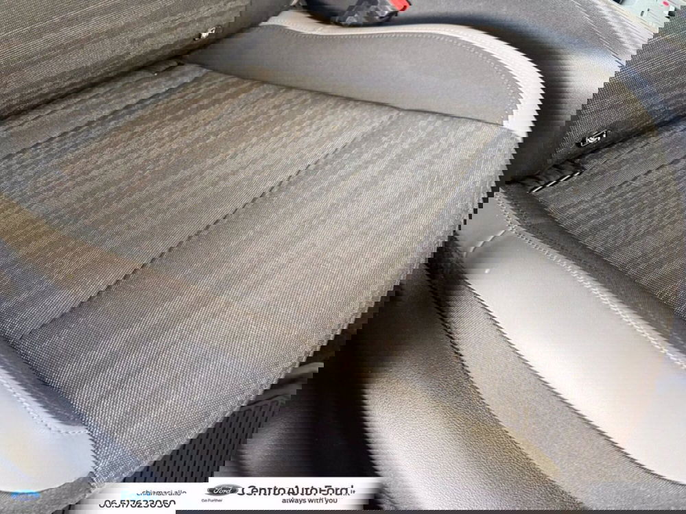 Jeep Avenger usata a Roma (8)