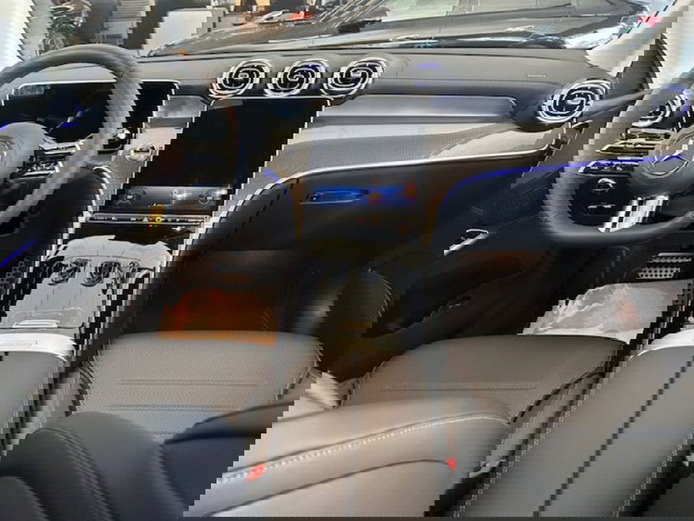 Mercedes-Benz GLC nuova a Potenza (6)