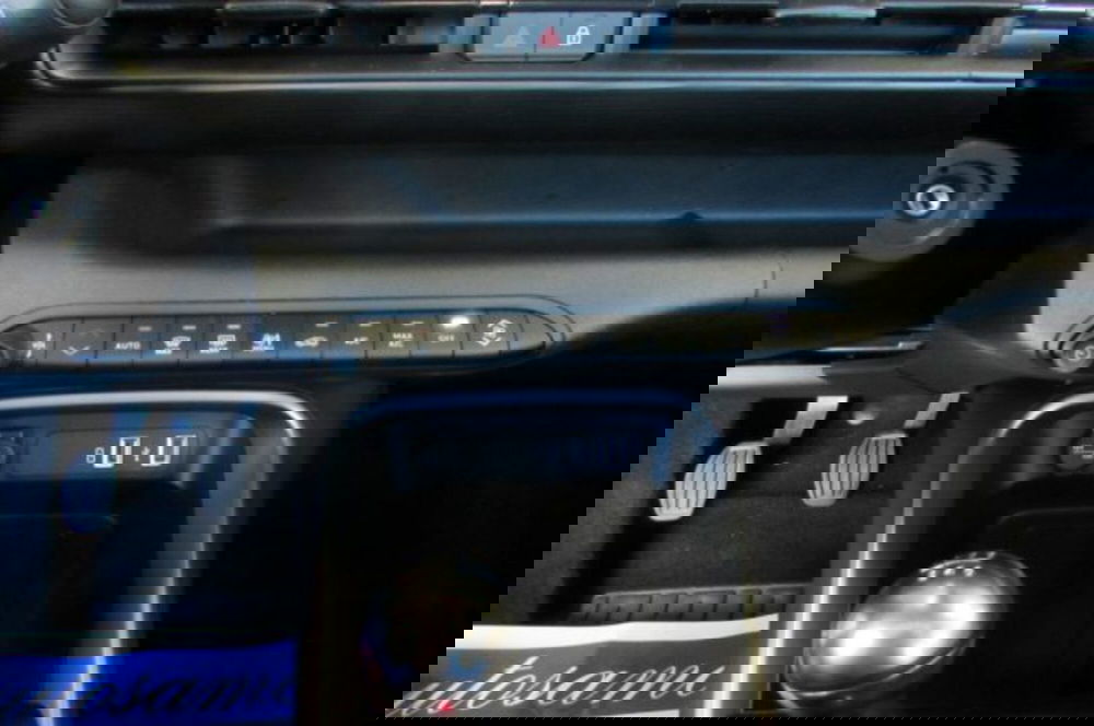 Jeep Avenger usata a Milano (11)