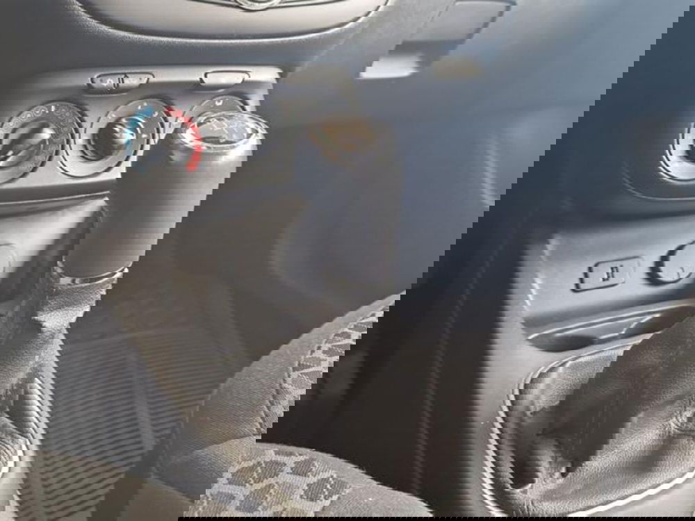 Opel Corsa usata a Salerno (17)