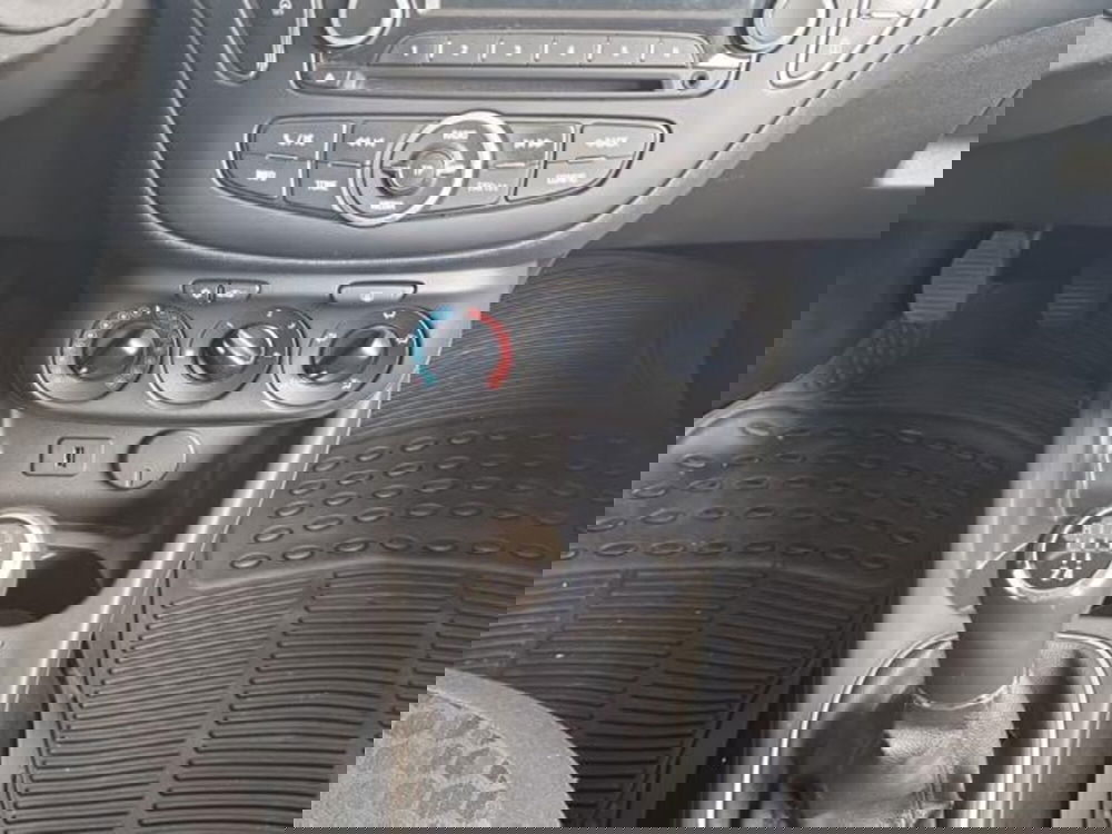 Opel Corsa usata a Salerno (18)