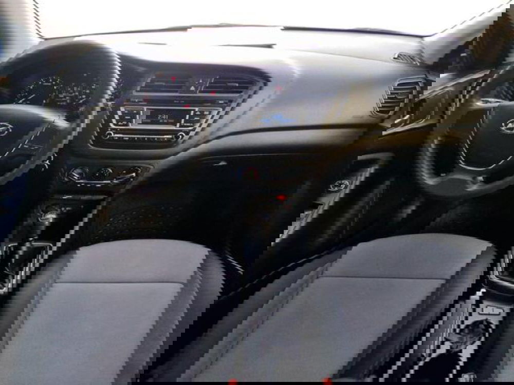 Hyundai i20 usata a Salerno (11)