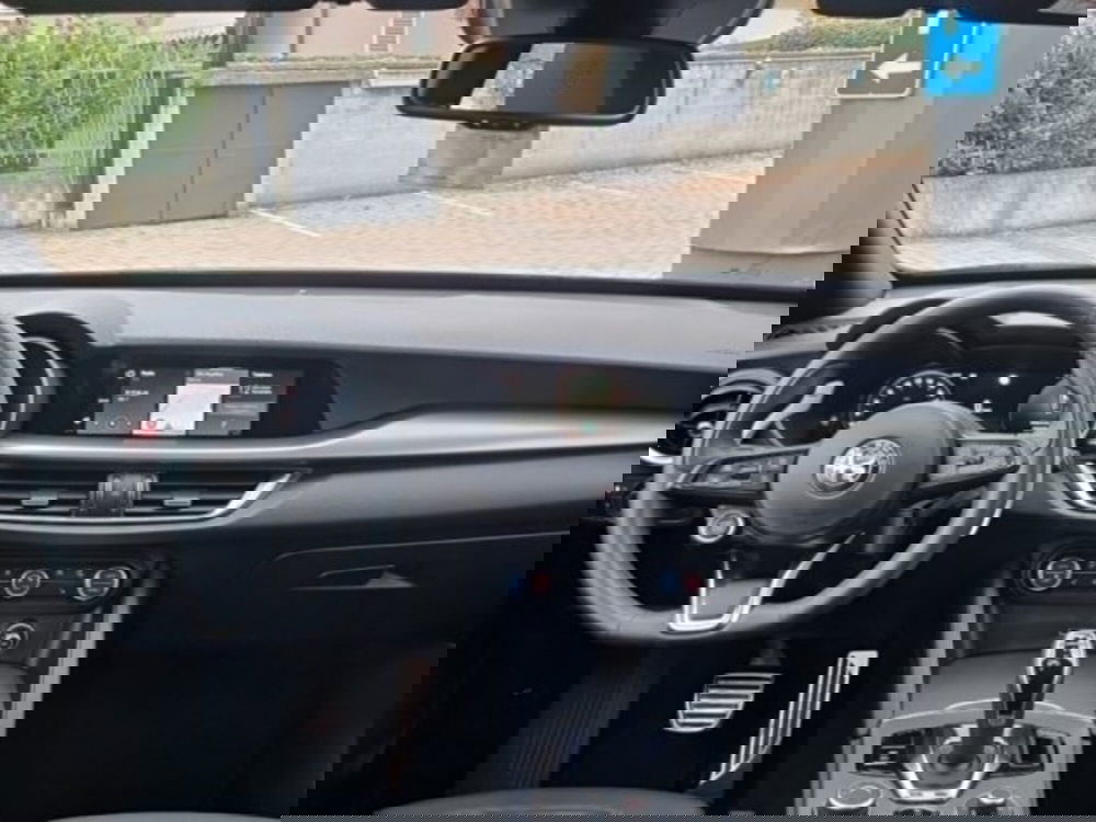 Alfa Romeo Stelvio usata a Monza e Brianza (8)