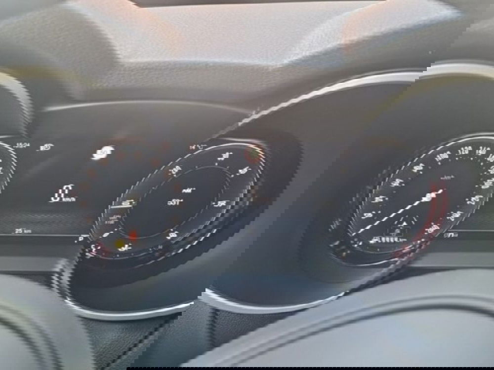 Alfa Romeo Stelvio nuova a Monza e Brianza (10)