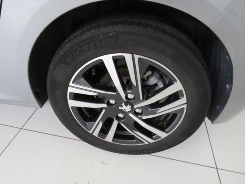 Peugeot 208 usata a Lodi (15)