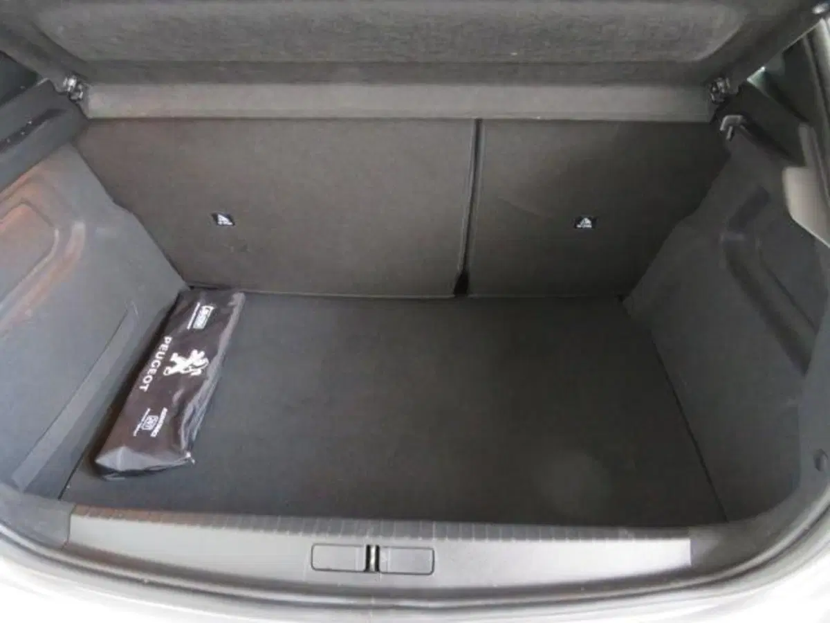 Peugeot 208 usata a Lodi (9)