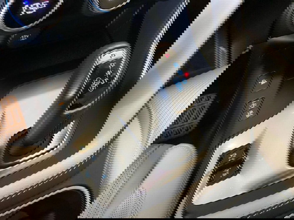 Jaguar E-Pace usata a Torino (13)