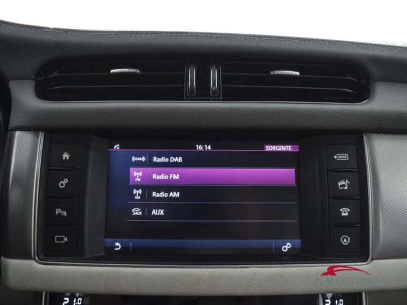 Jaguar XF usata a Perugia (15)