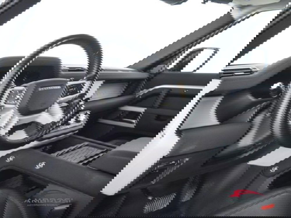 Land Rover Defender usata a Perugia (8)