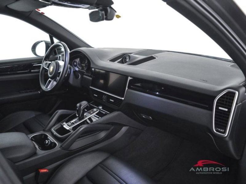 Porsche Cayenne Coupé usata a Perugia (10)