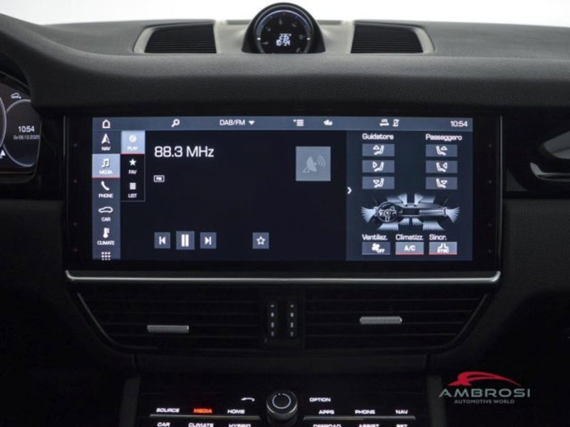 Porsche Cayenne Coupé usata a Perugia (12)