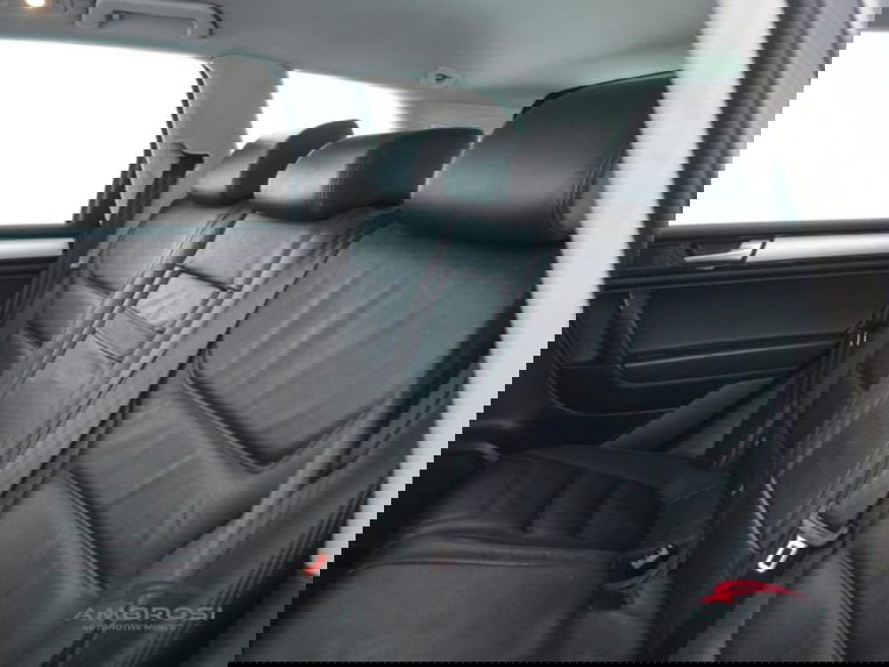 Volkswagen Touareg usata a Perugia (10)