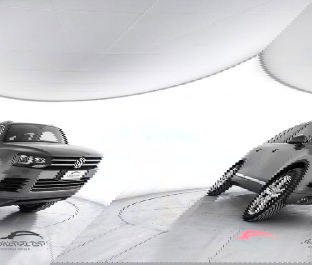 Volkswagen Touareg usata a Perugia (2)