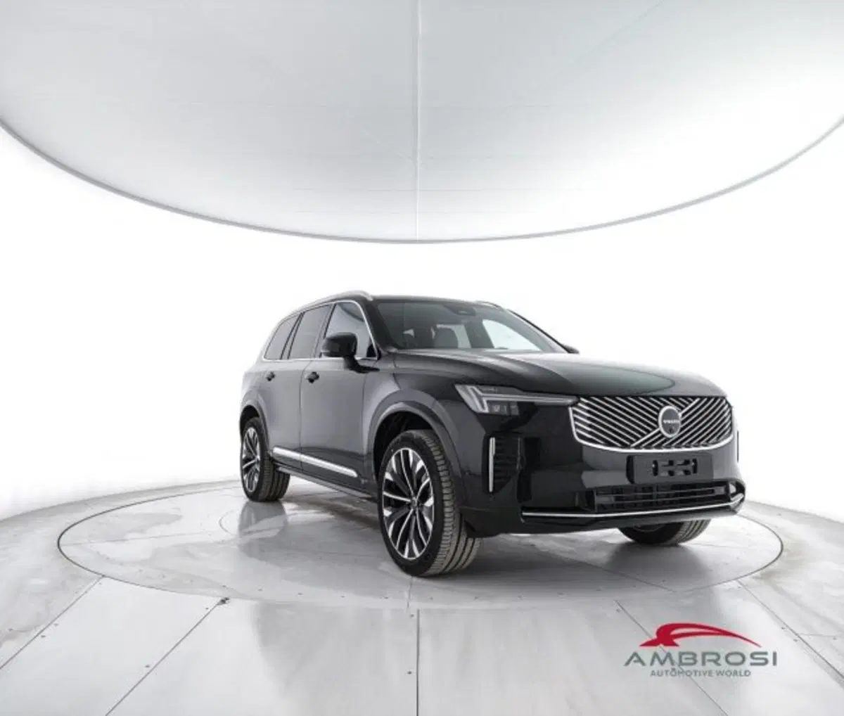 Volvo XC90 nuova a Perugia (2)