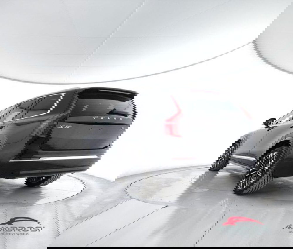 Volvo XC90 nuova a Perugia (4)