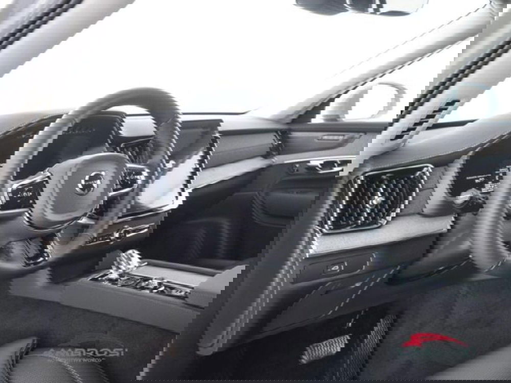 Volvo XC90 nuova a Perugia (7)