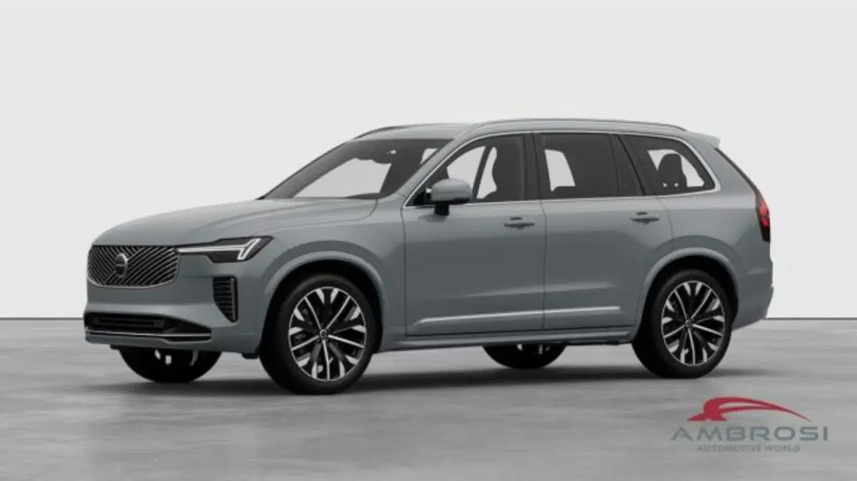 Volvo XC90 nuova a Perugia