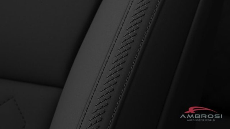 Volvo XC90 nuova a Perugia (13)