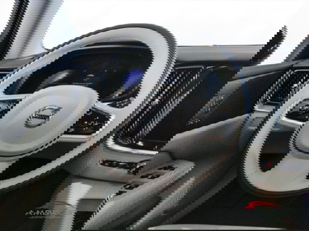 Volvo V60 nuova a Perugia (10)