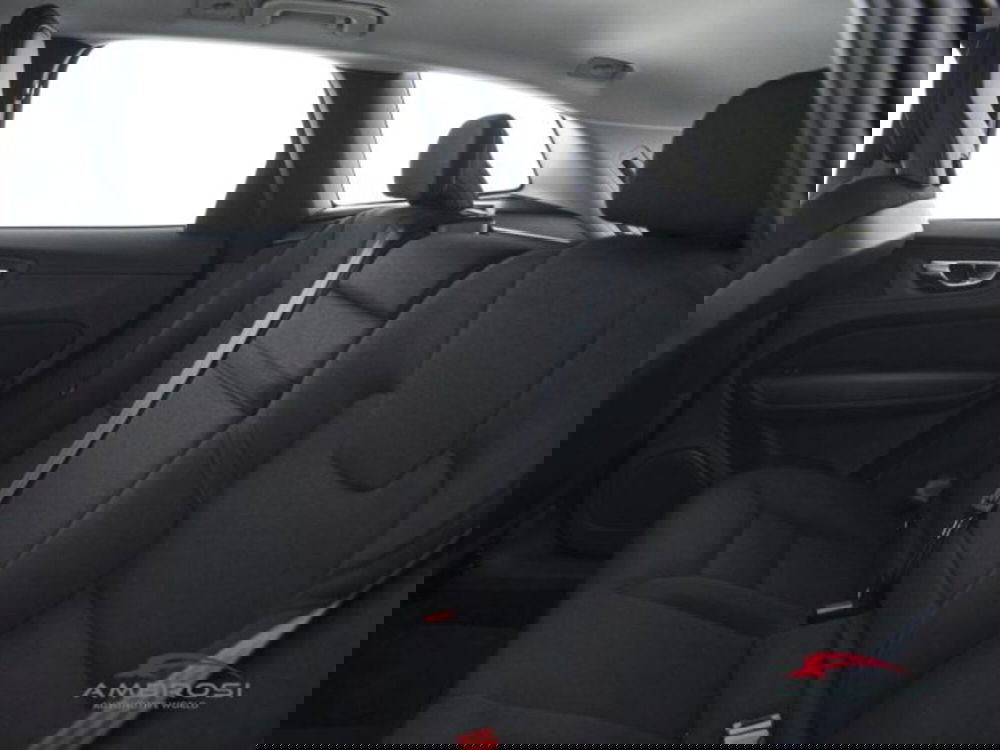 Volvo XC60 usata a Perugia (10)