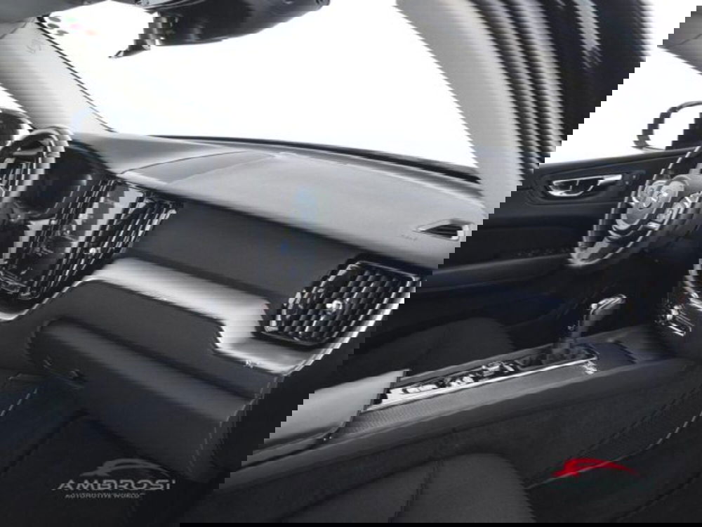 Volvo XC60 usata a Perugia (12)